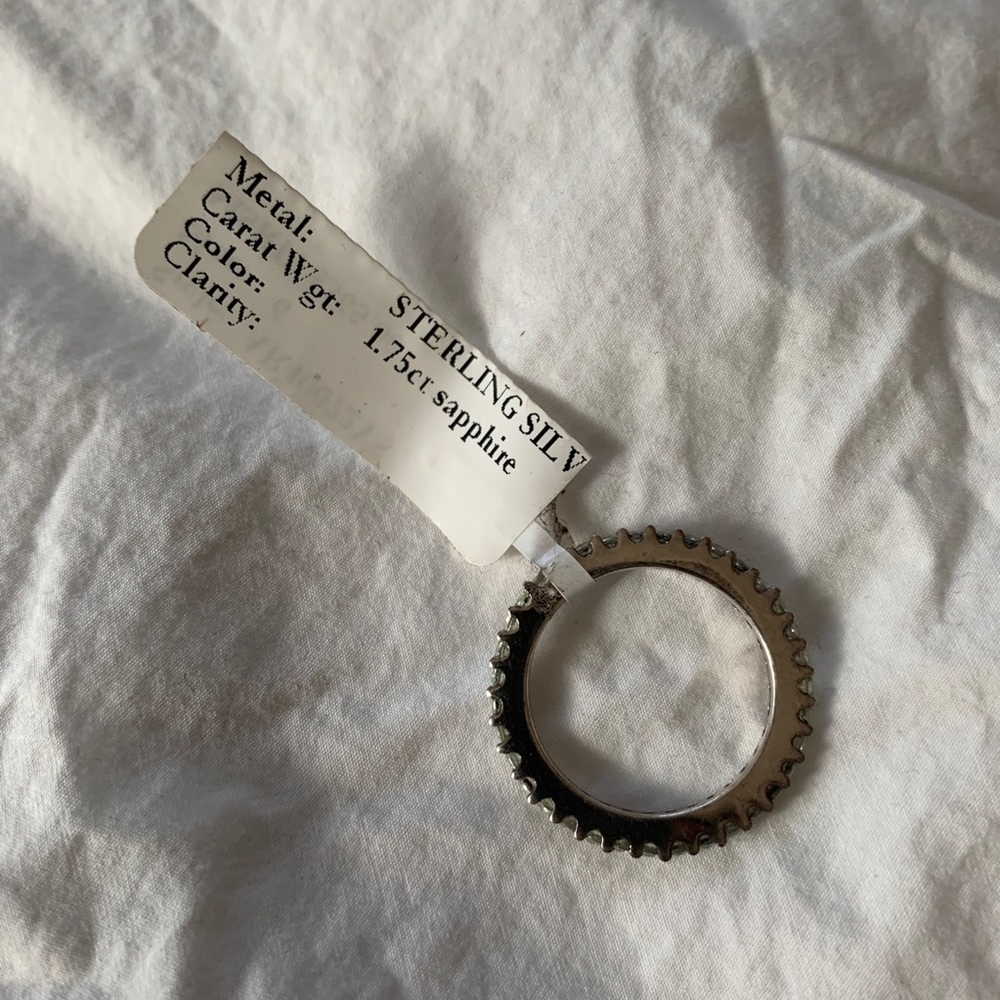 Sapphire ring! - Picture 2 of 3